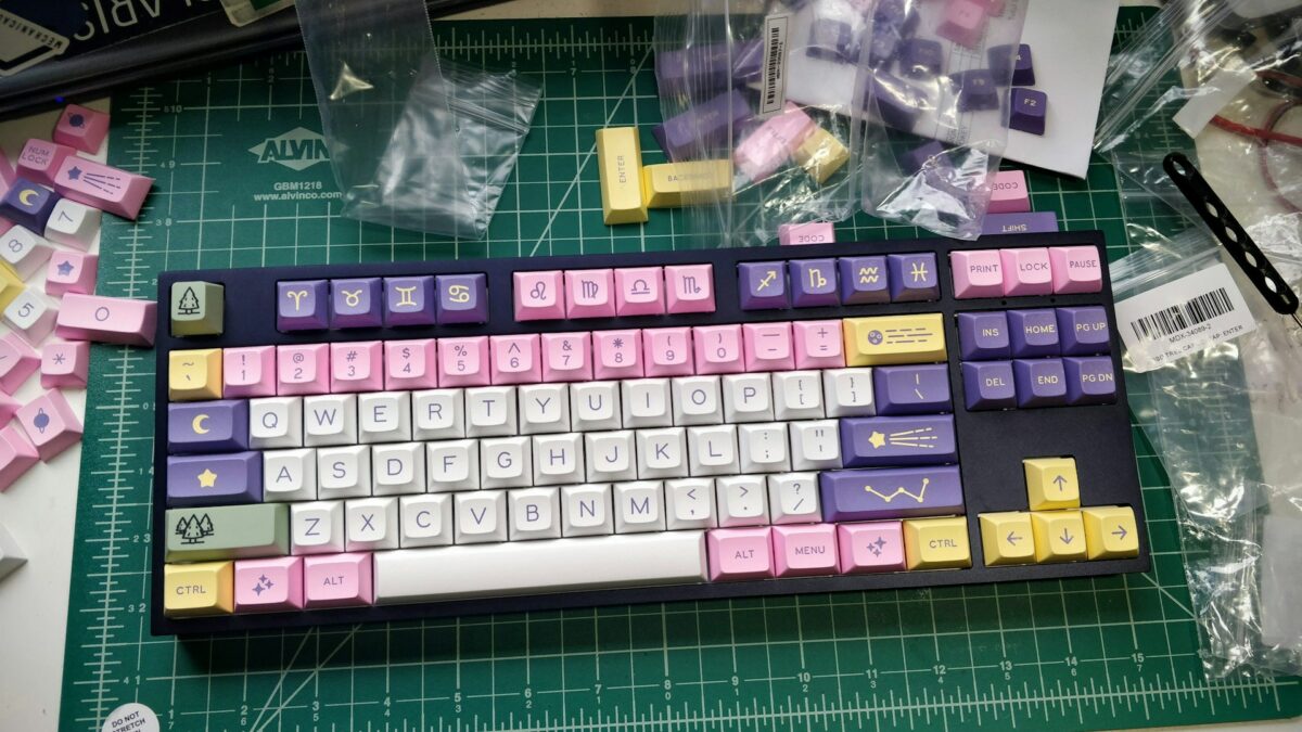 The Complete Guide to Programming Layers and Macros on a Mechanical Keyboard Using VIA Firmware